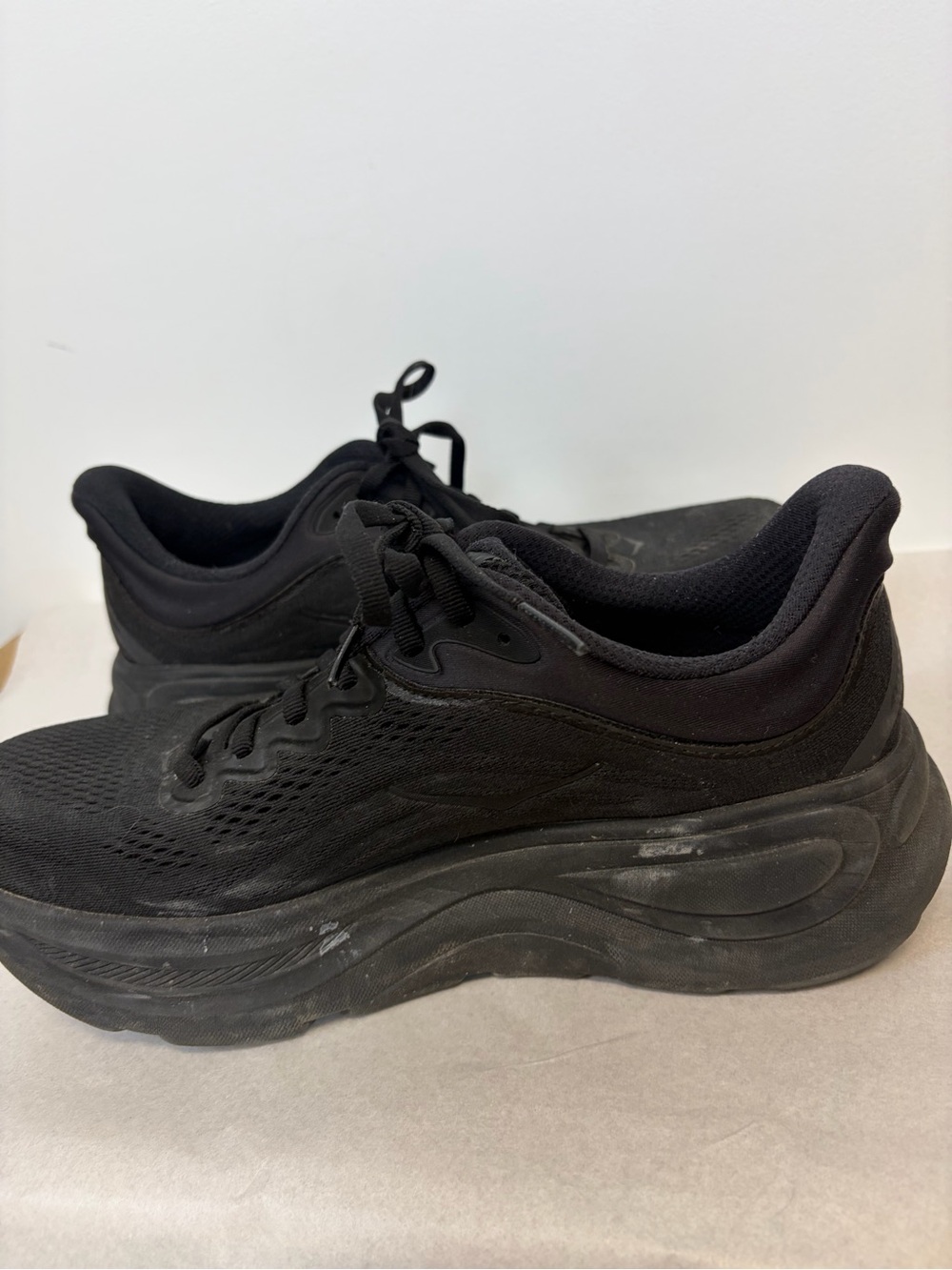 Hoka Bondi 9 Running Sneakers in Black - Picture 10 of 15